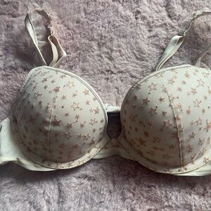 Lot of 3 Victoria’s Secret bras. All Size 32b. Each hardly worn.